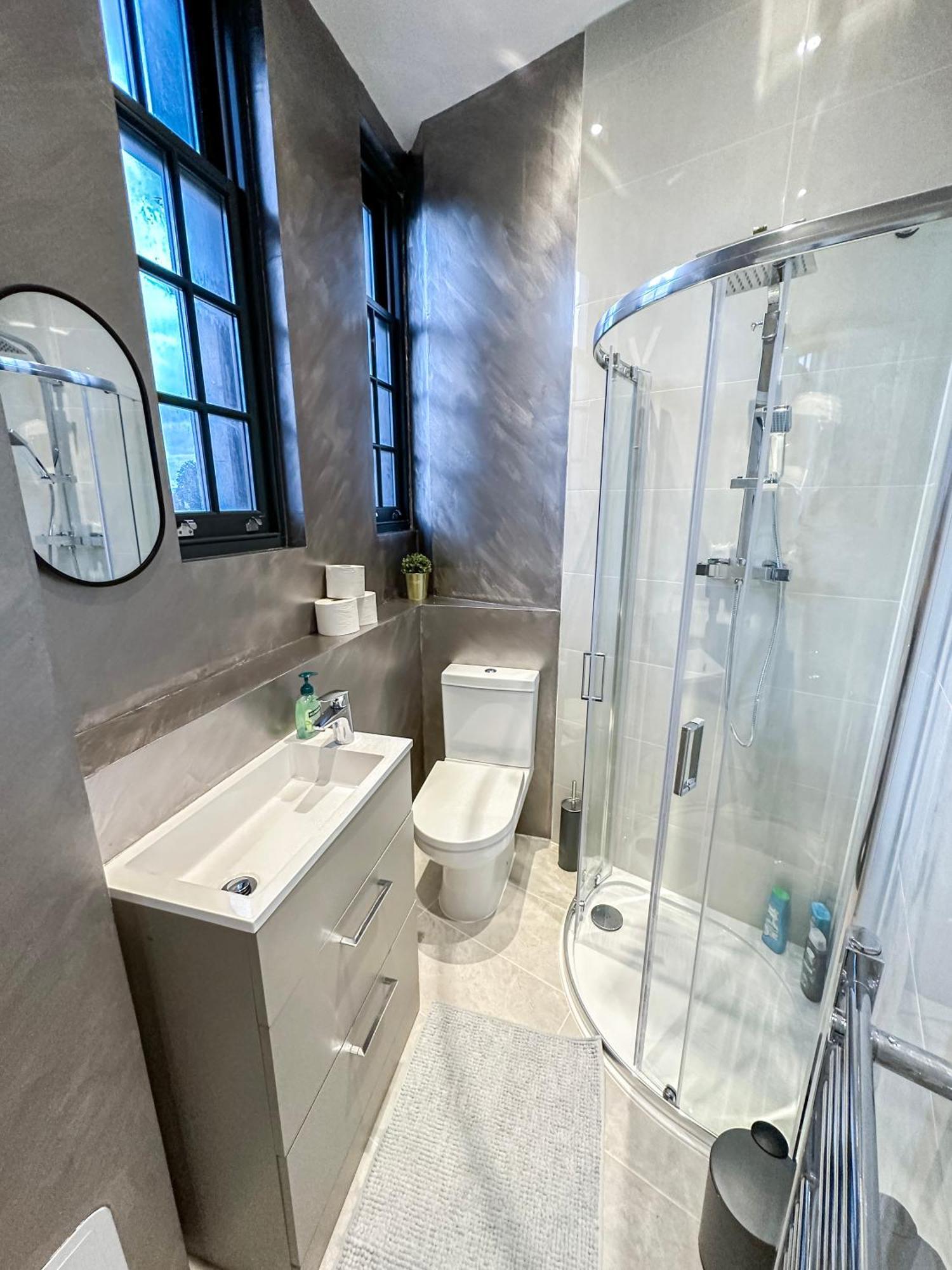 1-Bedroom Apartments In Shoreditch, Old Street, Hoxton Лондон Экстерьер фото